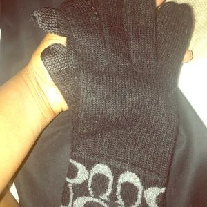 Black Coach gloves
